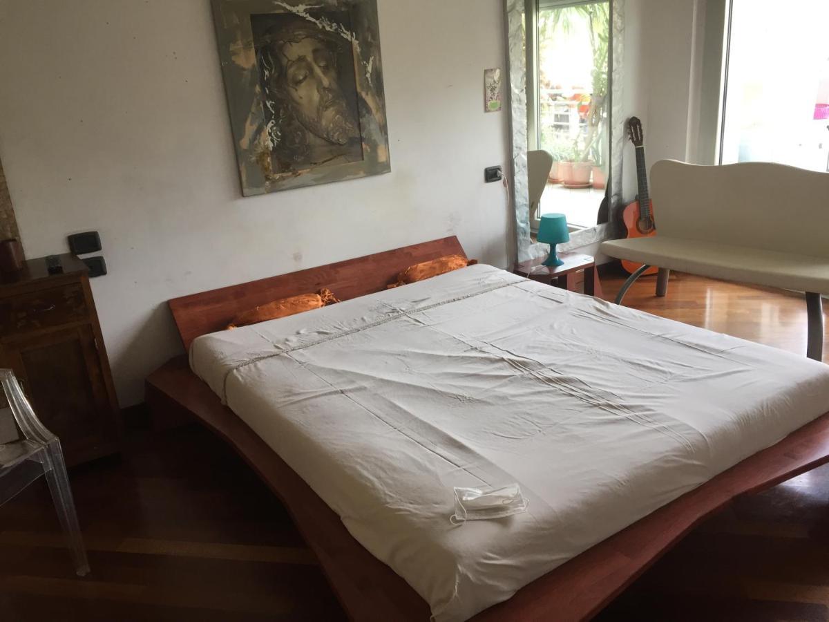 Appartamento Casa delle sorprese Pescara Esterno foto